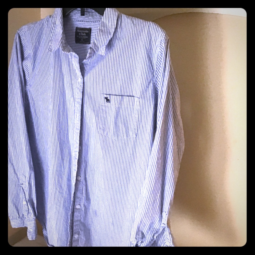 Classic A&F XL button down